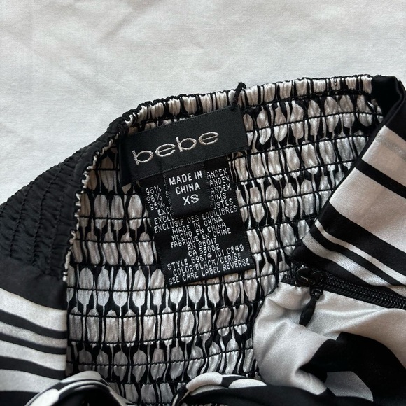 bebe vintage black and white geometric patterned halter neck tank top crop top - Picture 6 of 6